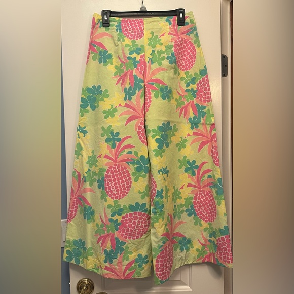 Lilly Pulitzer Vibrant Pink and Green Patterned Pants - Sz 8 - Picture 3 of 4